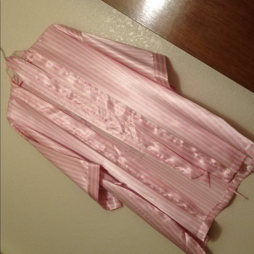 Victoria Secret kimo - Picture 2 of 4